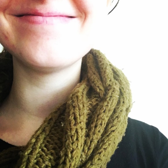Meet your Posher, Julia - Picture 1 of 1